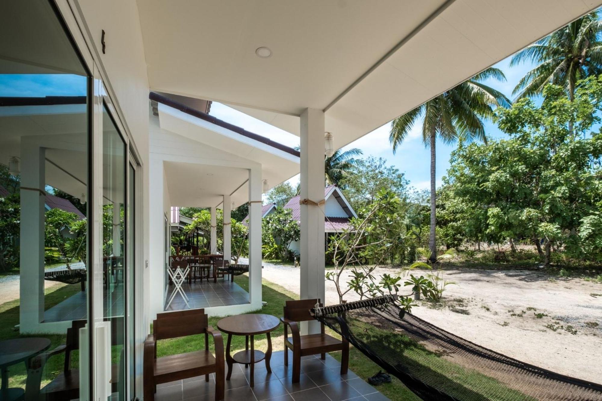 All At Sea Beach Resort Baan Tai Exterior foto