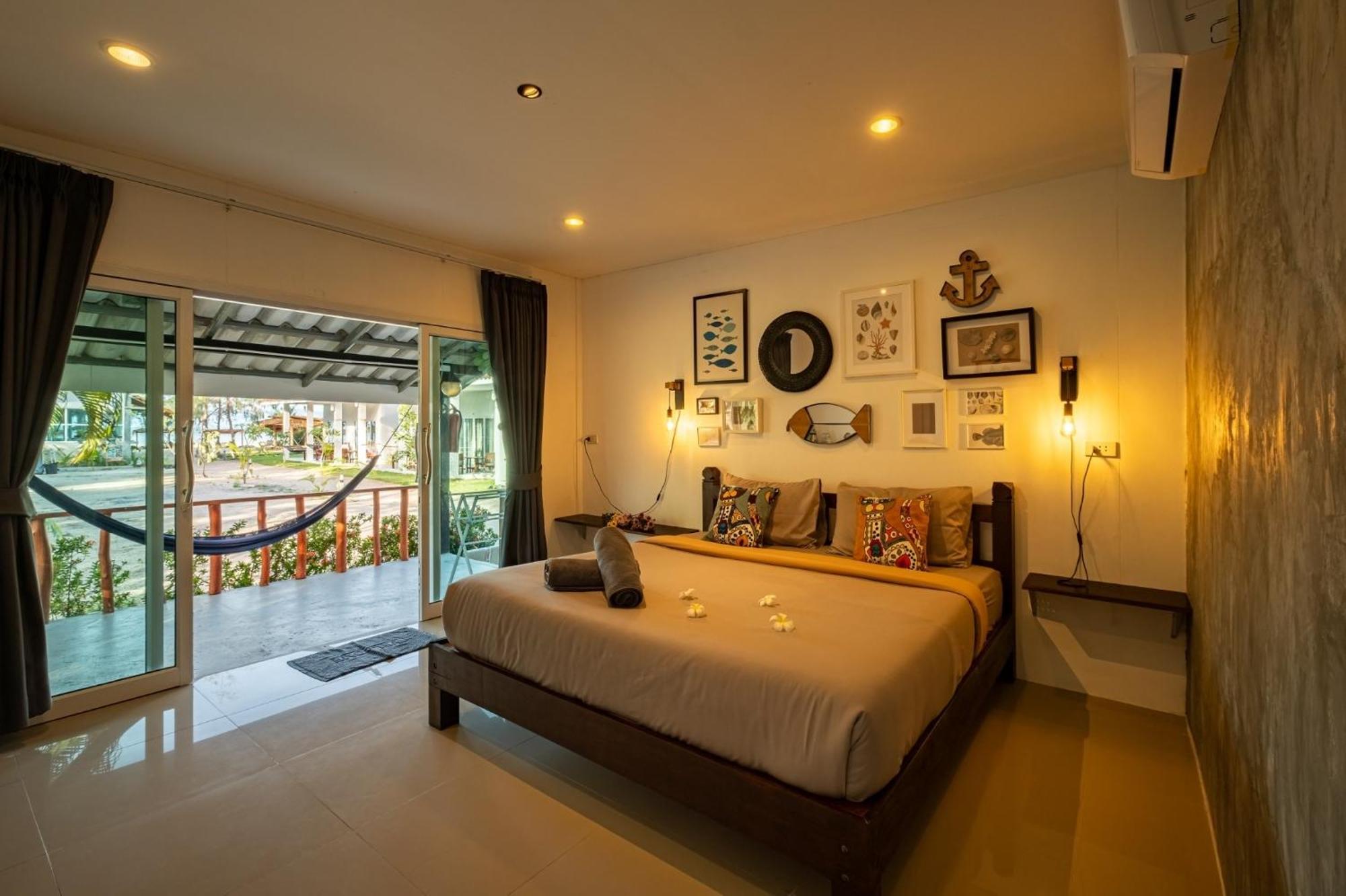 All At Sea Beach Resort Baan Tai Exterior foto